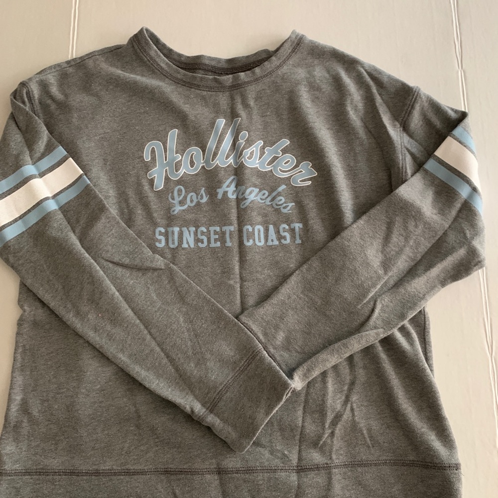 HOLLISTER SWEATSHIRT